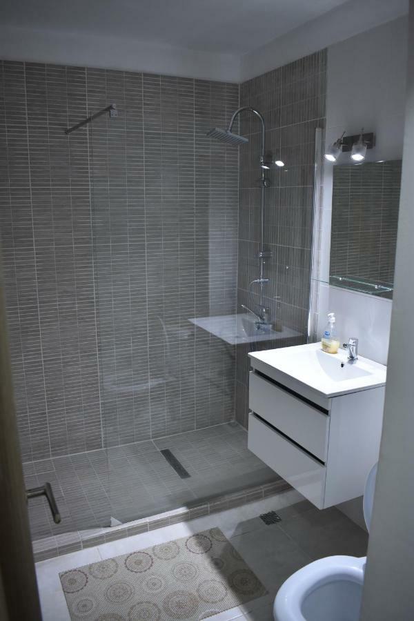 City Break Maya Apartment Oradea Eksteriør billede