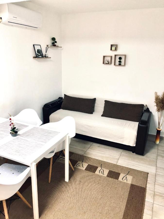 City Break Maya Apartment Oradea Eksteriør billede